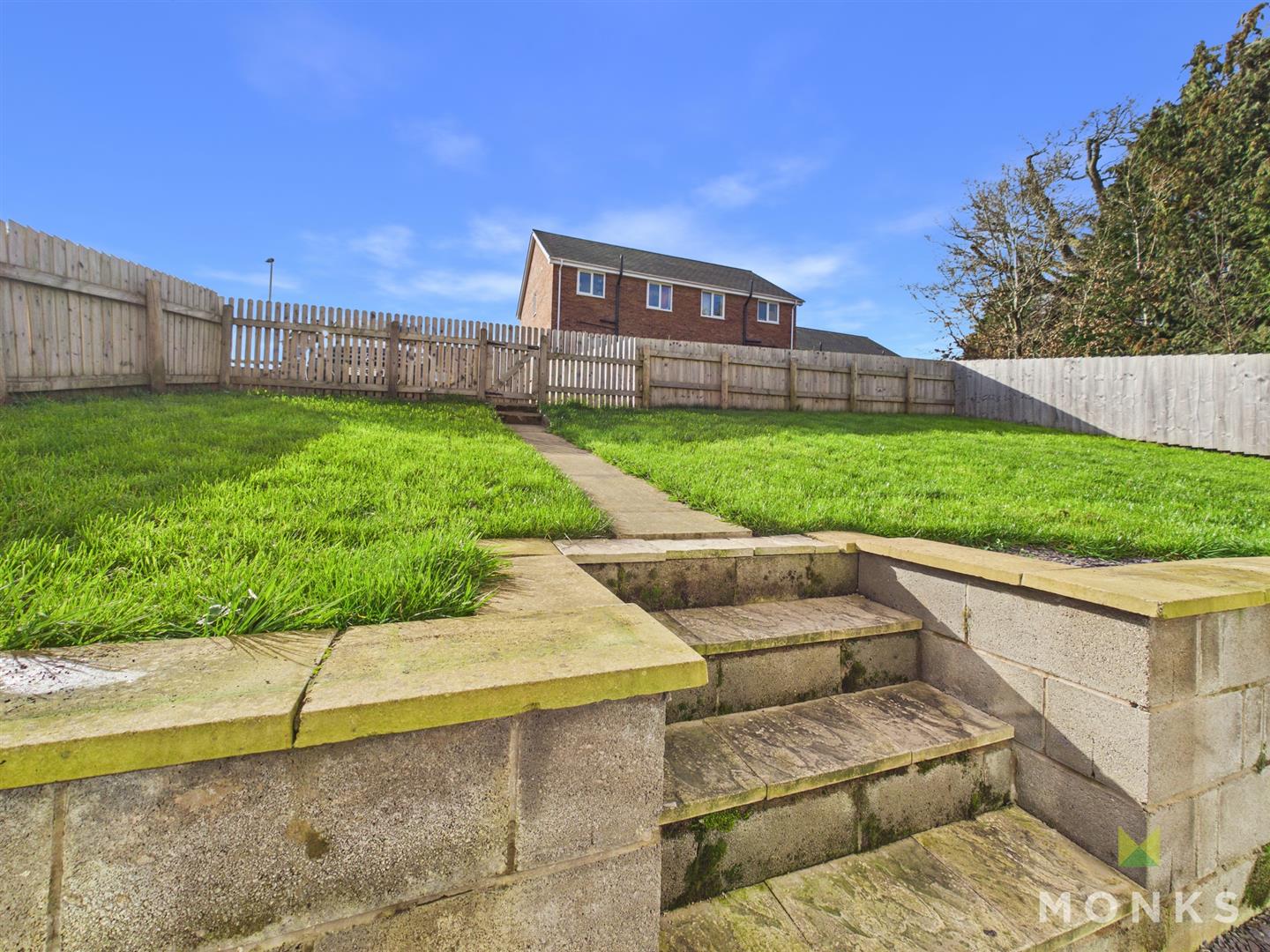 1 Cysgod Y Gyrn, Oswestry, SY10 7LQ For Sale